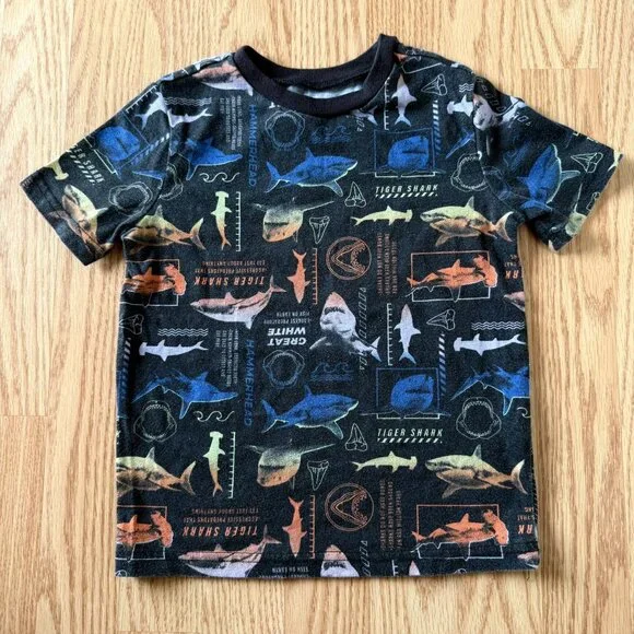 365Kids From Garanimals Boys Shark Print T Shirt Size 4 Black Multicolor Cotton - Picture 2 of 7